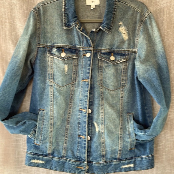 Distressed💙 Jean jacket from Nordstroms - Picture 1 of 4